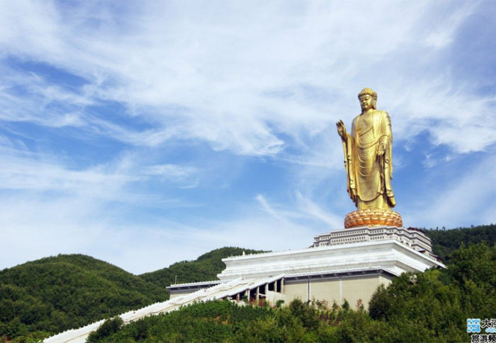 Qual é a maior estátua do mundo?