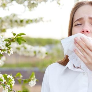 Porque algumas pessoas sofrem tanto com a alergia de primavera