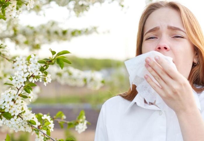 Porque algumas pessoas sofrem tanto com a alergia de primavera