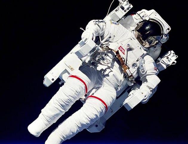 O que acontece com o corpo de um astronauta muito tempo no espaço