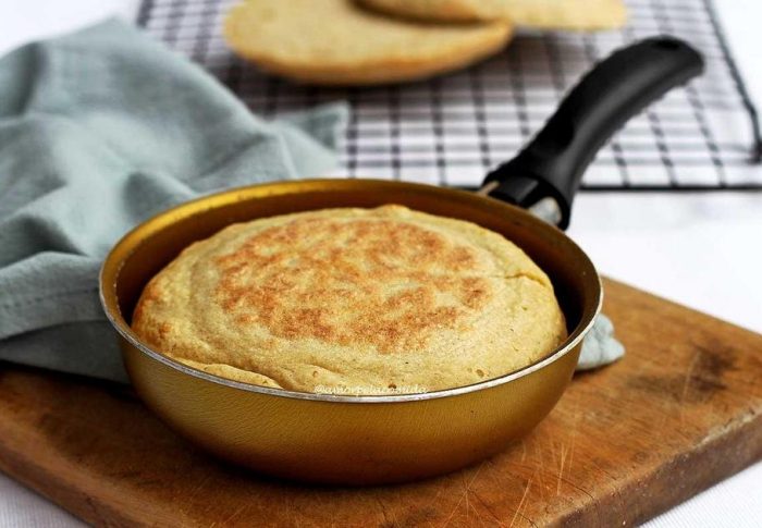 Faça você mesmo pão de frigideira rápido e simples de fazer